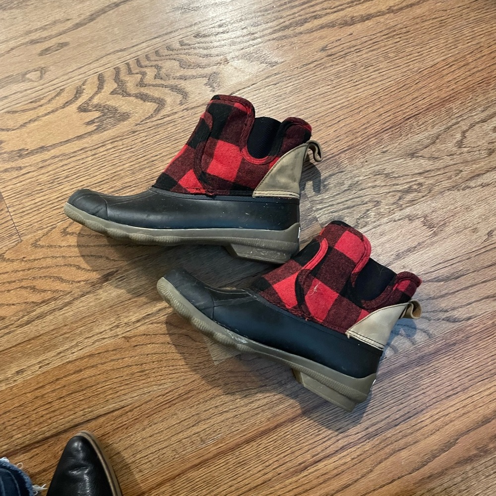 Sperry rain boots size 10 - Picture 3 of 3